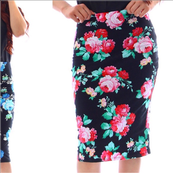 Floral pencil skirt - Picture 1 of 2