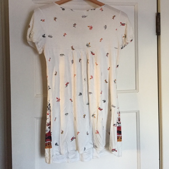Adorable tunic - Picture 3 of 3