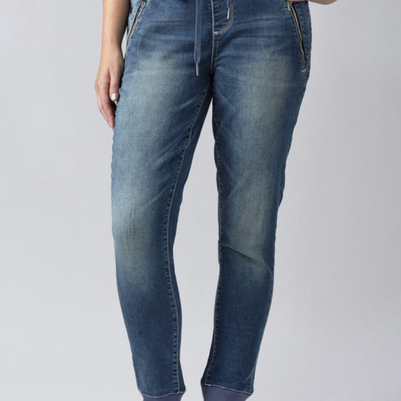 Seven7 jean joggers.