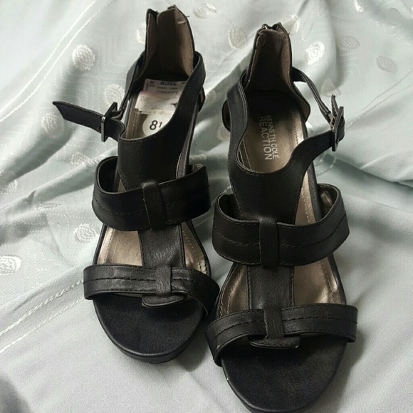Kenneth Cole Reaction sandals