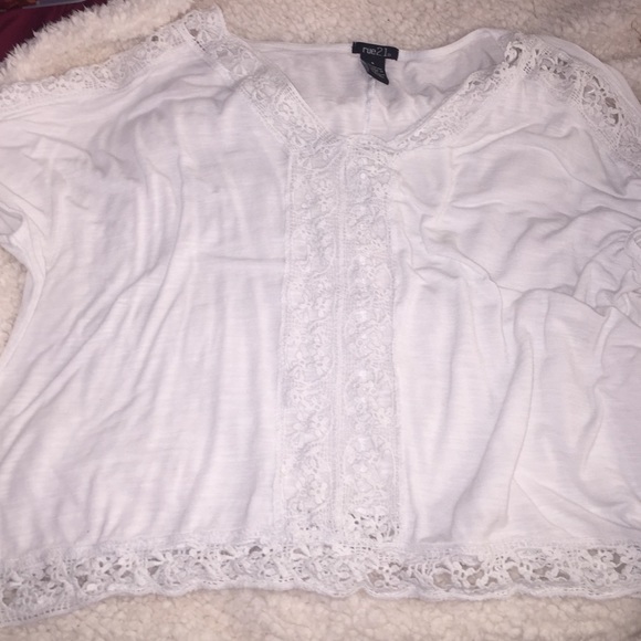 Rue 21 lace crop top