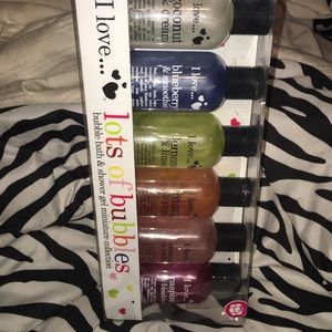 shower gel & body lotions mini collection