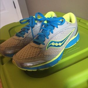 Saucony outdual women tennis shoes