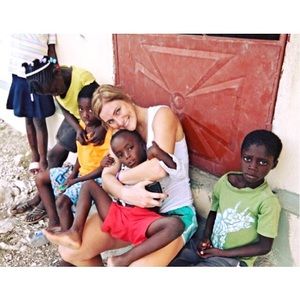 Meet your Posher, Whitney