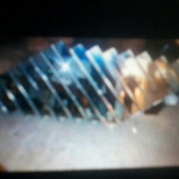 Wall mirror