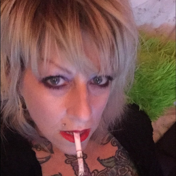 Meet your Posher, Tammy - Picture 1 of 1