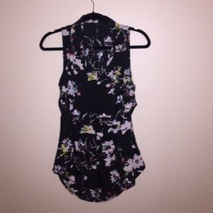 NWT JESSICA SIMPSON Floral Open Back Blouse