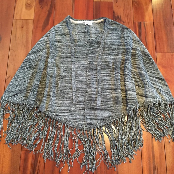 Firth Marled Fringe Poncho NWOT - Picture 2 of 4