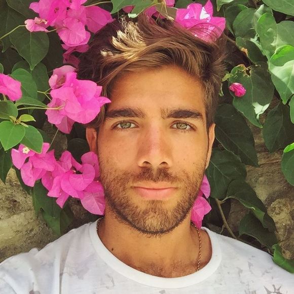 Meet your Posher, Andres