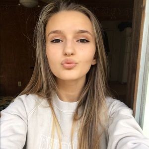 Meet your Posher, Paige