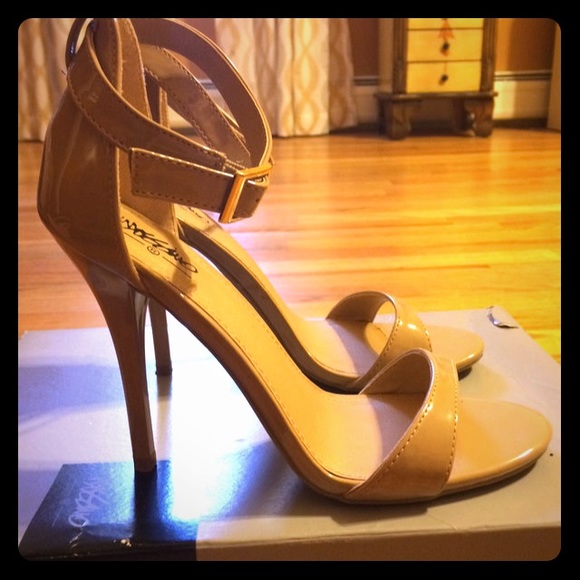 tan heels