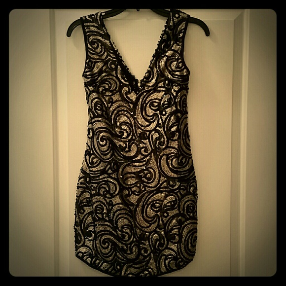 Sequin party dress - Picture 1 of 3