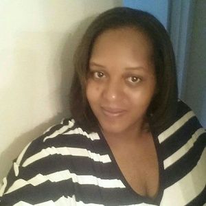 Meet your Posher, Aisha