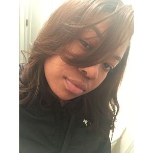 Meet your Posher, Kendra