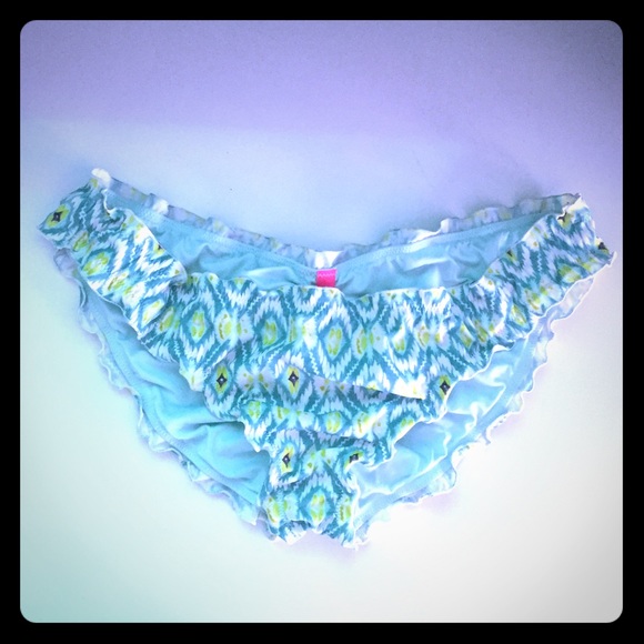 Victoria's Secret ruched bikini bottoms!