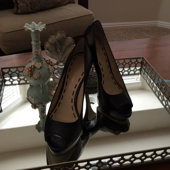 Enzo Angiolini Peep Toe Pump