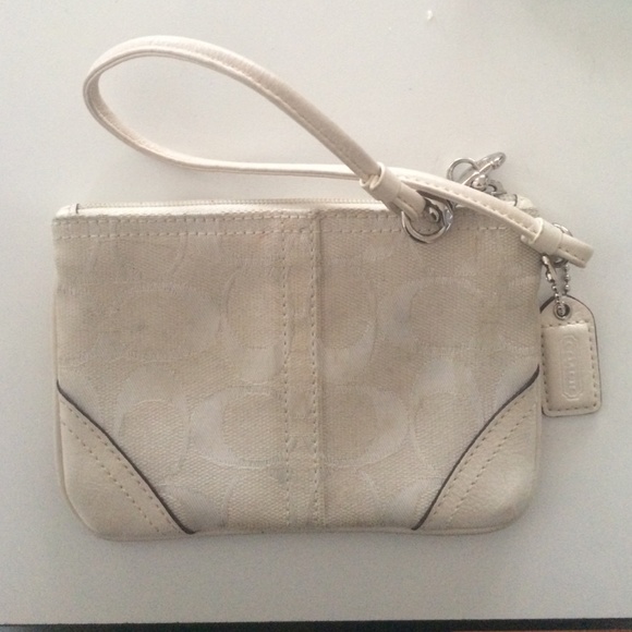 White coach wristlet - Picture 1 of 1