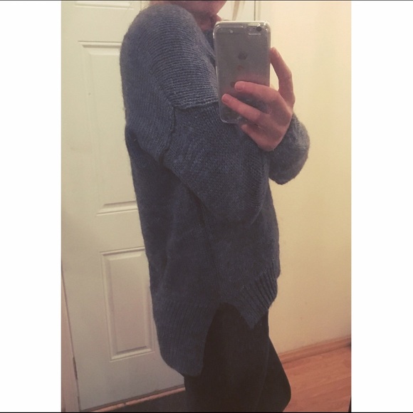 ❌SOLD❌ Brandy Melville Sweater - Picture 3 of 3