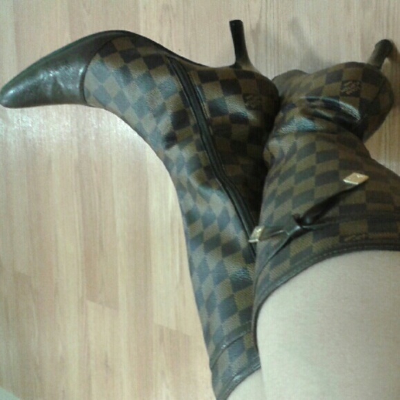 LV BOOTS