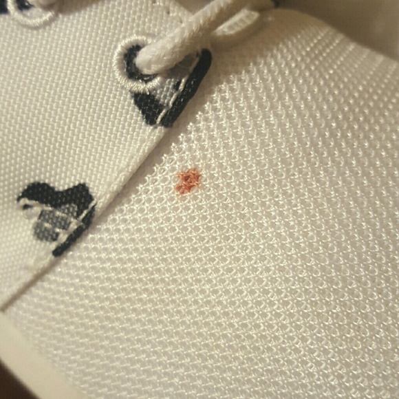 White Nike Roshe Run - Picture 4 of 4