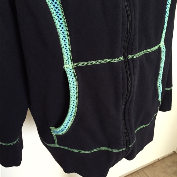 ❗️SOLD❗️Lane Bryant Sweater - Picture 2 of 4