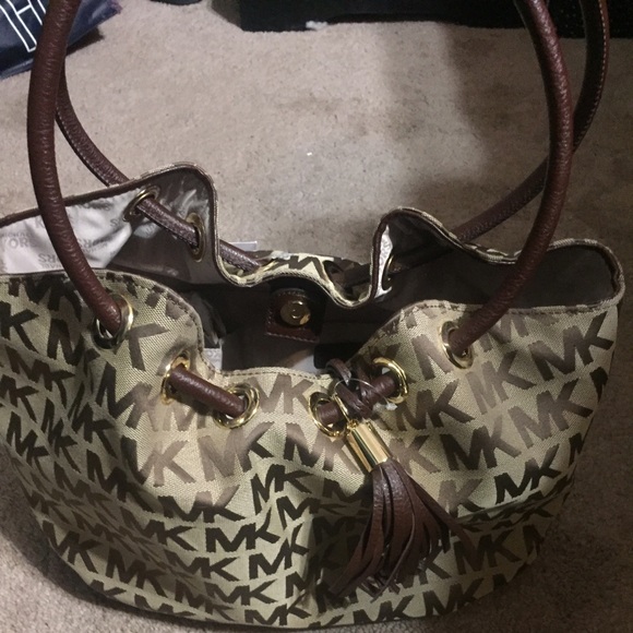 Michael Kors purse