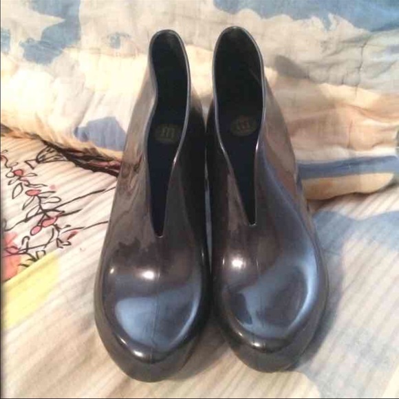 Rain boot Heels