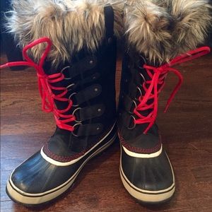 Sorel Joan of Arctic winter boots size 9