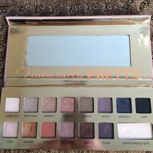 It Cosmetics Naturally Pretty Eyeshadow Palette