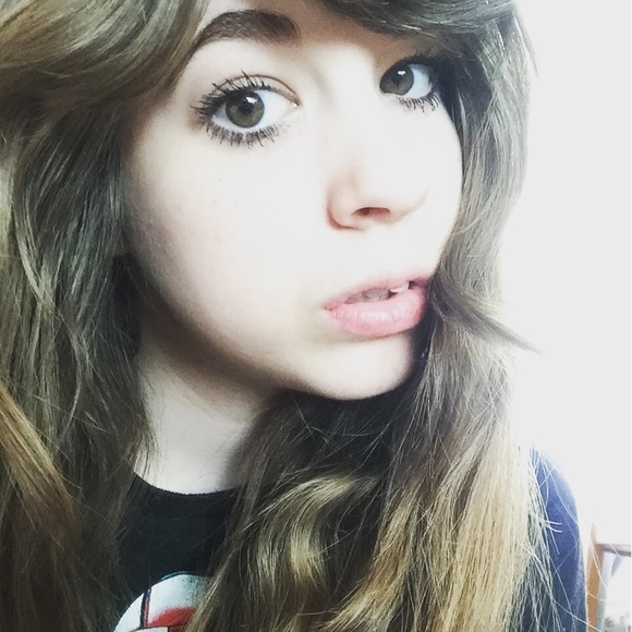 Meet your Posher, Brooke