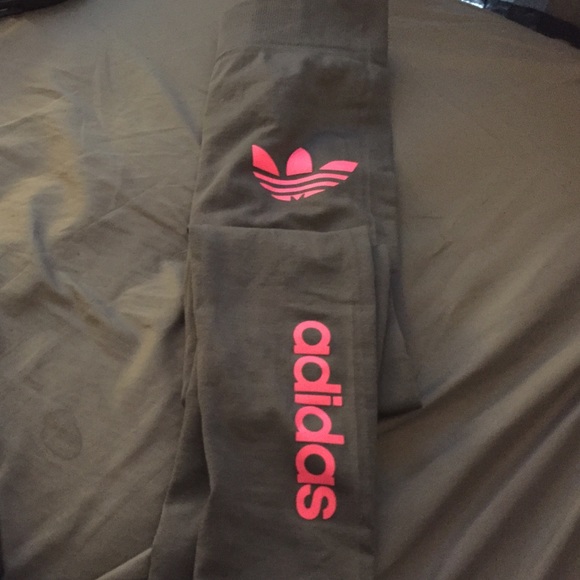 Adidas leggings