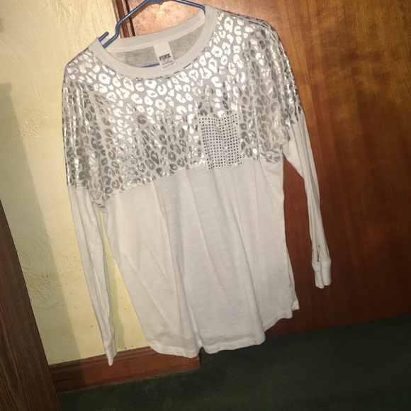 White and silver long sleeve VS shirt