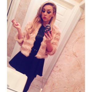 Meet your Posher, Gia