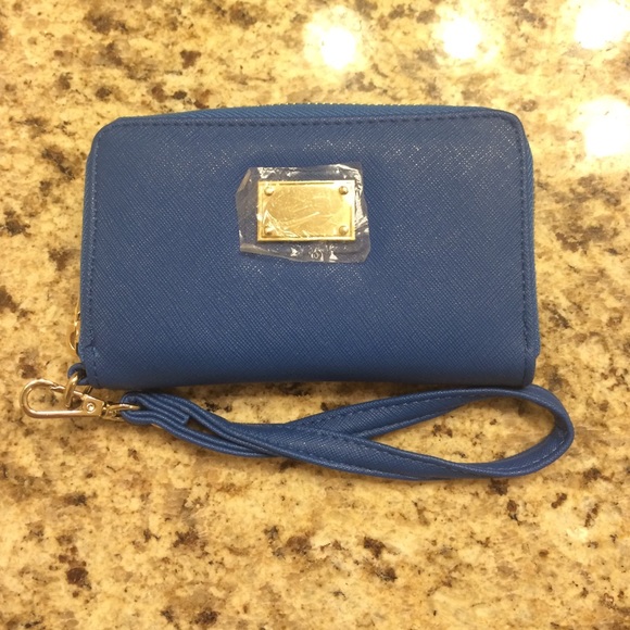 Wallet and Phone Carrier
