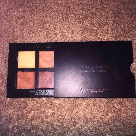 Anastasia cream contour kit in medium