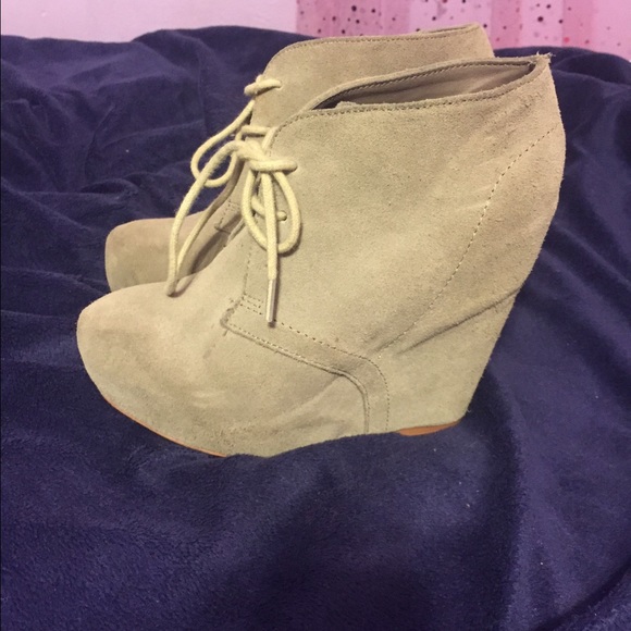Steve Madden tie up wedges