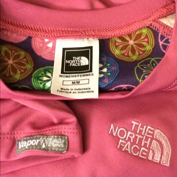 NWOT North Face Vapor Wick Top - Picture 2 of 2