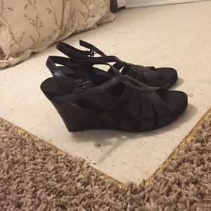 Aerosoles Black Wedges Size 8.5