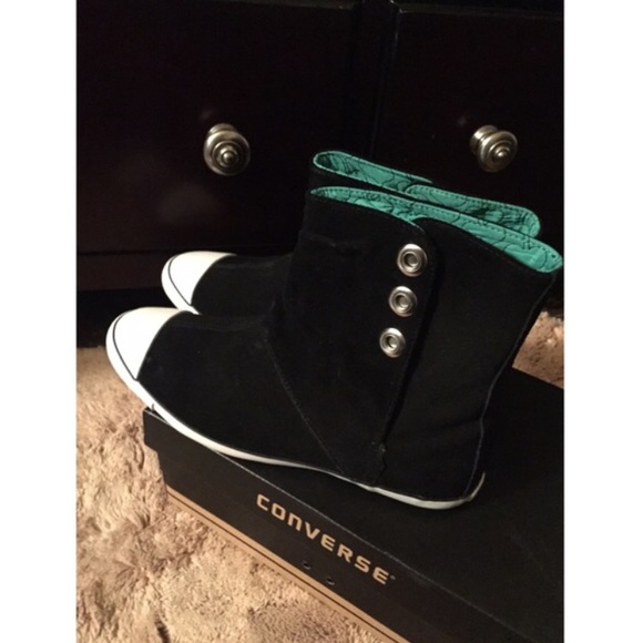 Converse - Picture 3 of 4