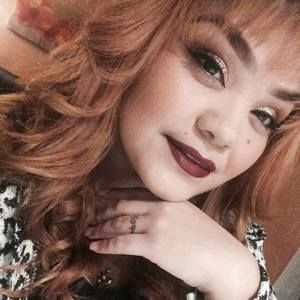 Meet your Posher, Nuvia