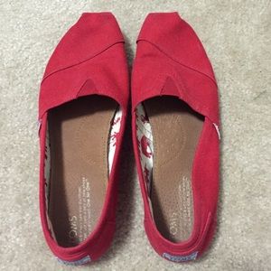 Red Classic TOMS