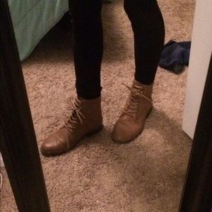 Short brown boots