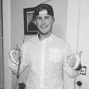 Meet your Posher, Hunter