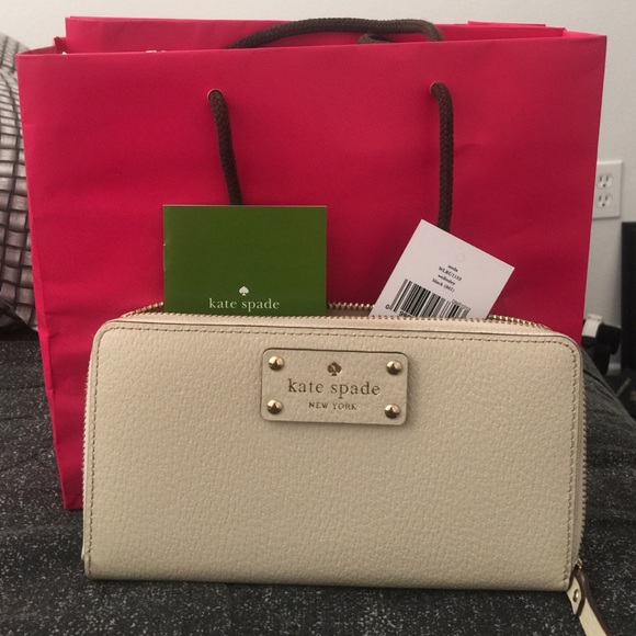 KSNY Authentic Wellesley Wallet