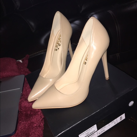 Brand new nude pumps