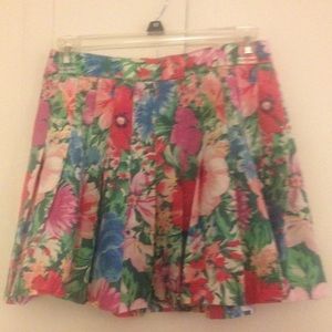 Really cute Floral tennis skirt 💖