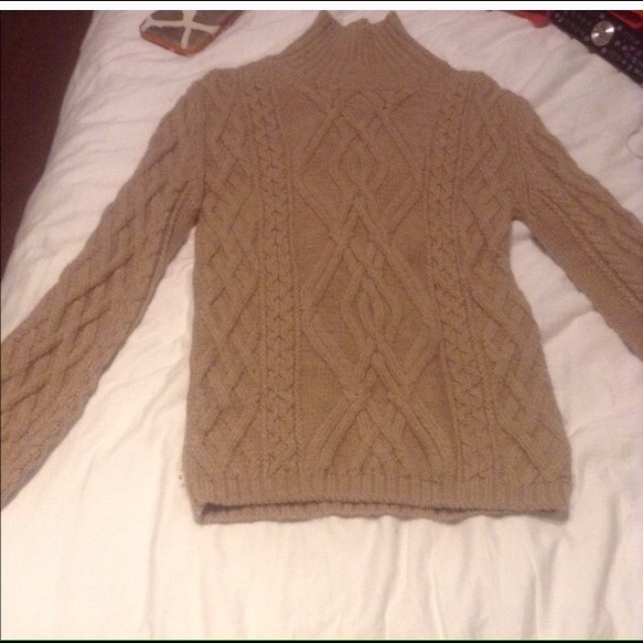 Chloe sweater