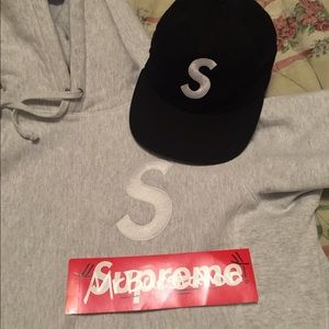 Supreme S logo Hoodie gray