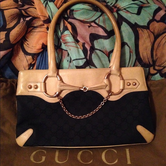 👜 Vintage Gucci👜