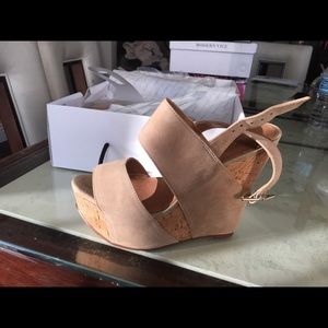 Aldo platform wedge